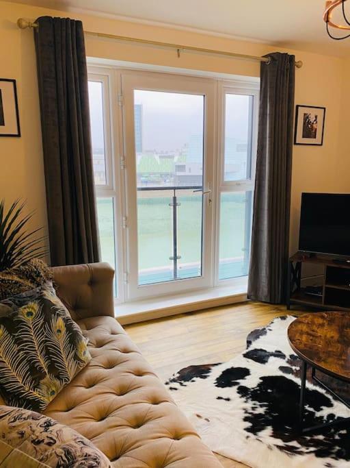 Luxury Riverfront Apartment Newport  Exteriér fotografie
